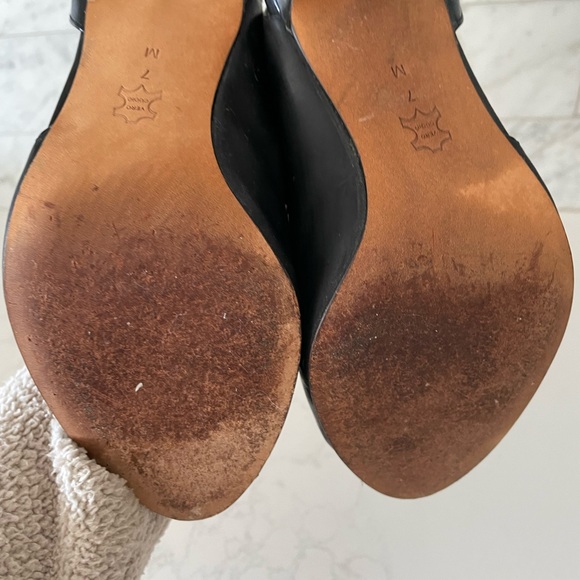 Isaac Misrahi Black leather heels, size 7 - Picture 3 of 7